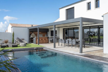 Pergola bioclimatique Li-Su des Temps
